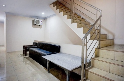 Medan House | Cozy Double Escape W/Free WiFi and Parking