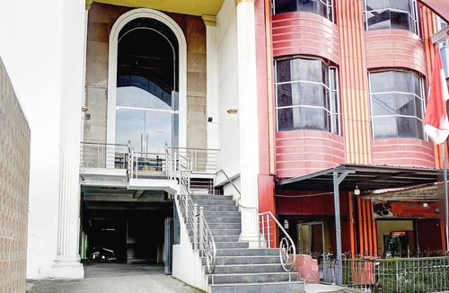 Medan House | Spacious Triple Suite with Free WiFi and Parking