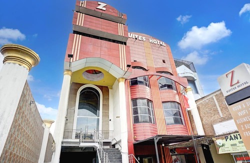 Medan House | Spacious Triple Suite with Free WiFi and Parking