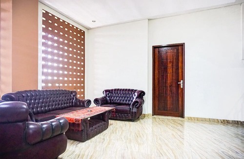 Medan House | Luxury Twin Stay with Free WiFi and Parking