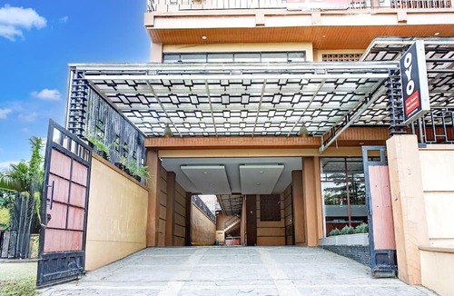Medan House | Luxury Twin Stay with Free WiFi and Parking