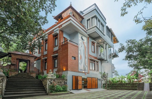 Sawan Villa | DWM Mandhasativa Homestay By Reccoma