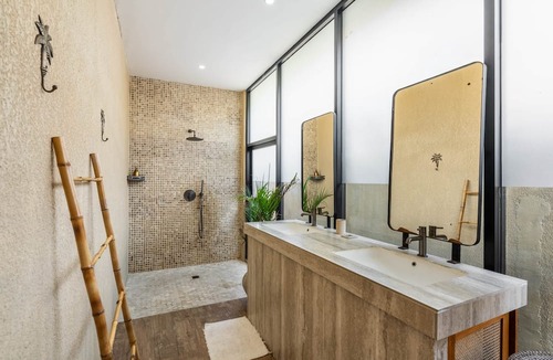 Mushroom Bay Villa | Thula Lembongan Villa 5