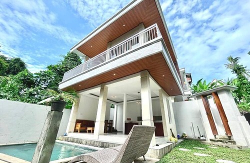 Kutuh Kaja Villa | Widhiana Villa Ubud