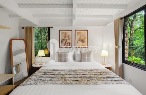 Bandung Villa | Taman Wisata Bougenville by Kozystay