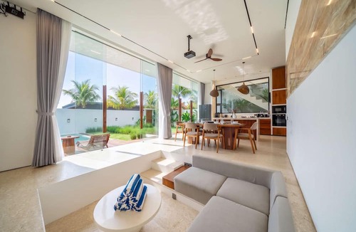 Ungasan Villa | Modern 3BR villa - Ocean View & Rooftop, Pool