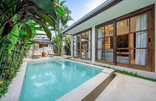 Ubud Villa | Cozy 2BR in Lush Ubud w Huge Pool, Patio & Garden