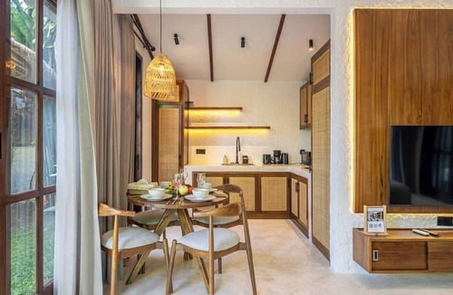 Ubud Villa | Cozy 2BR in Lush Ubud w Huge Pool, Patio & Garden