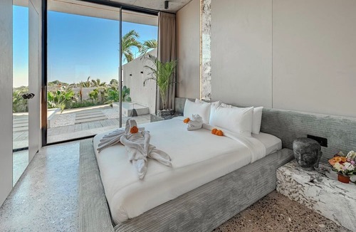Cepaka Villa | Tropical 2BR Villa in Canggu Beach Nearby Pool