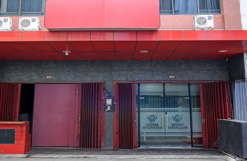 Panakkukang House | Luxury Deluxe DBL Retreat W/Free WiFi and Parking