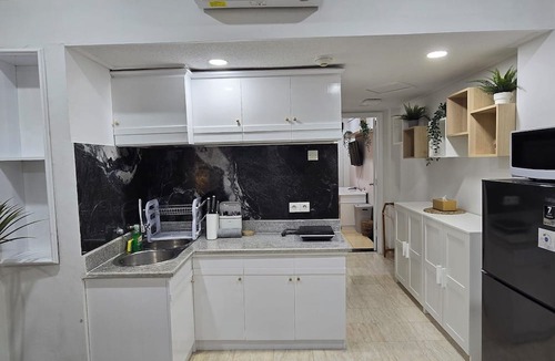 Legian Apartment | Beach Resort Apt. 5 minute Walk to Legian Beach
