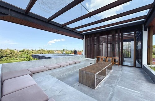 Beraban Villa | Luxury Spacious Villa Paradise with Pool & Rooftop