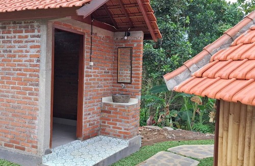Sukasada Villa | Uma Nirmala aling-aling