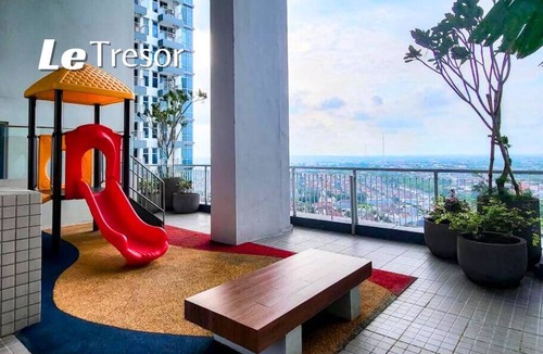 Surabaya Apartment | Le Tresor Benson Apartment at Surabaya Pakuwon Mall Free Wifi WaterHeater Balcon