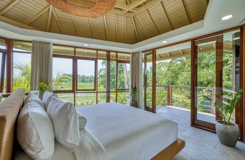 Lodtunduh Villa | Jungle Flower