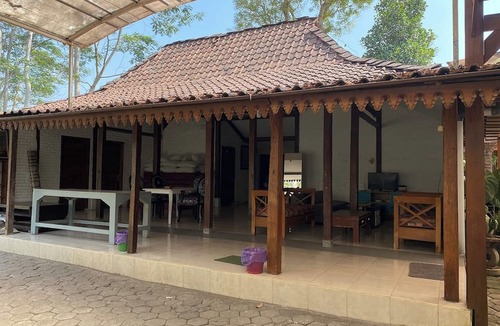 Banjarasri Villa | Annet Homestay