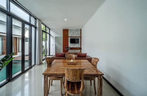 Tumbak Bayuh Villa | The Dewi Pererenan Villa and Suite