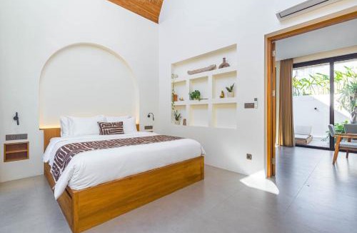 Padonan Villa | Villa Eve Canggu With Private Pool, & Outdoor Movie Cinema