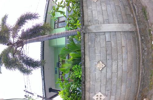 Kalipuro House | Taba Yama Trip & Homestay