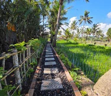 Selat Villa | Golden paddy bamboo house -by sunrise hill
