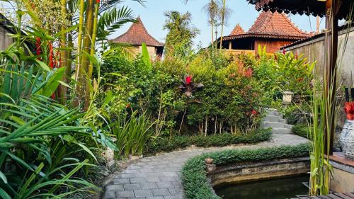 Kedewatan Villa | Villa Neyang