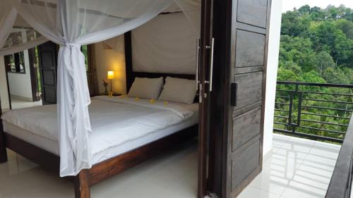 Mayong House | Rumah Riang