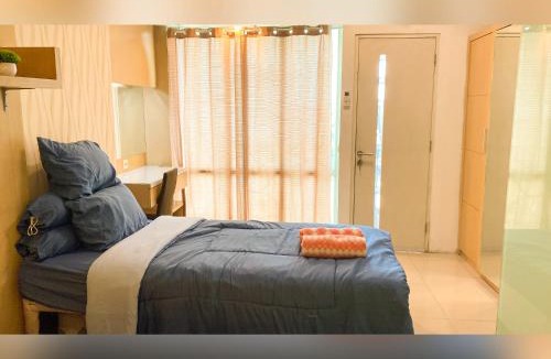 Siwalankerto Apartment | The Square Apartemen Service by Haka - Netflix & WiFi