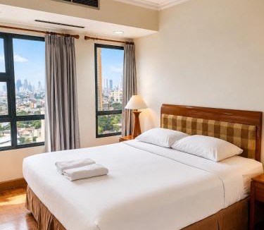 Tanjung Duren Utara Hotel | Grand Tropic Suites Hotel