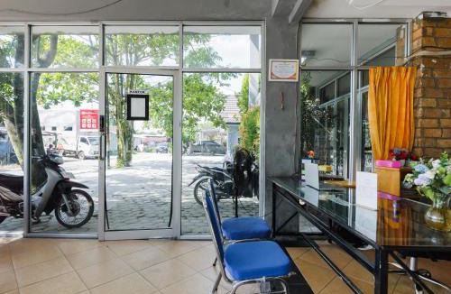 Palangkaraya Hotel | RedDoorz near Universitas Palangkaraya 3