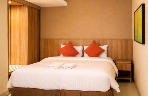 Tanjung Duren Utara Hotel | Grand Tropic Suites Hotel