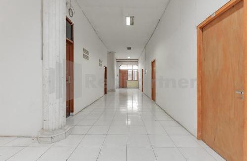 Bandung Hotel | Bojongsoang Guesthouse RedPartner