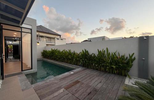 Padangsambian Klod Villa | VILLA AMADEUS KEROBOKAN BALI new villa
