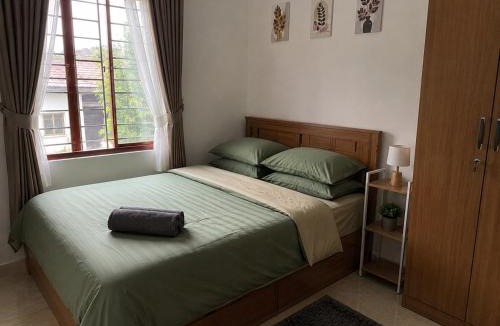 Cianjur House | Istana Raja Homestay S