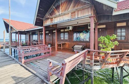Pulau Derawan Resort | RedDoorz at Derawan Beach Cottage
