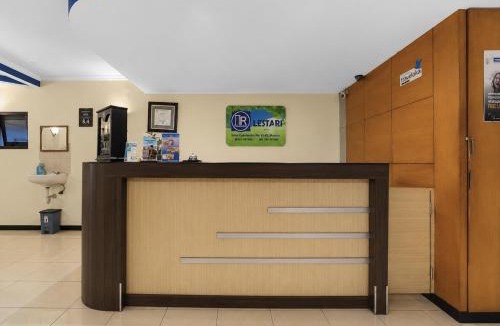 Jember Hotel | Townhouse Oak Hotel Lestari
