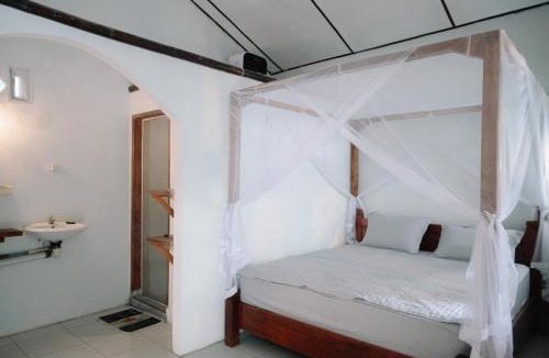 Bukit Lawang Hotel | Bugis Inn