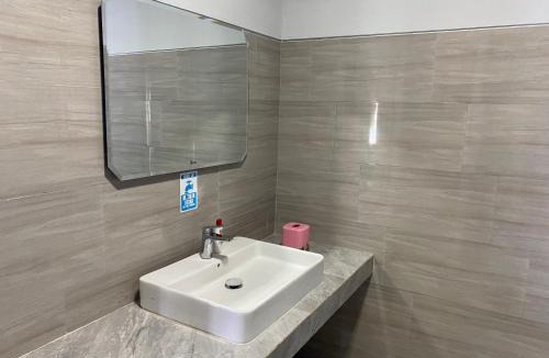 Blitar Hotel | Riverside Smart Hotel