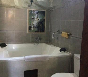 Candi Dasa Apartment | Villa Plamboyan 2 bedroom 2 bathroom apartment