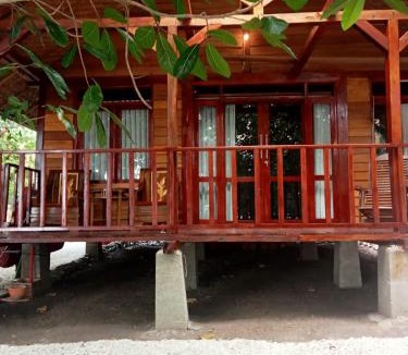 Moyo Resort | Air Wontu