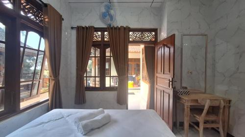 Undisan House | Karno's Room by Rindu Homestay
