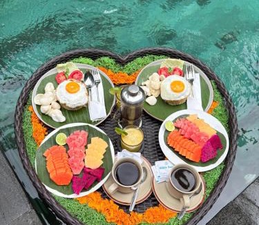 Melayang House | Pis Bolong Ubud Villa