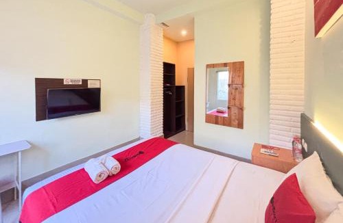 Madiun House | RedDoorz near Alun Alun Madiun