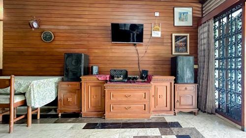 Cisarua Villa | Villa Delaju