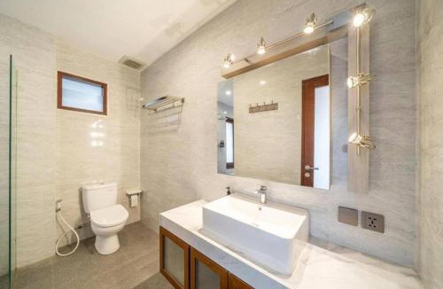 Sanur Villa | Modern 5BR Luxury Villa with Pool & Rooftop - 100m from Sanur Beach