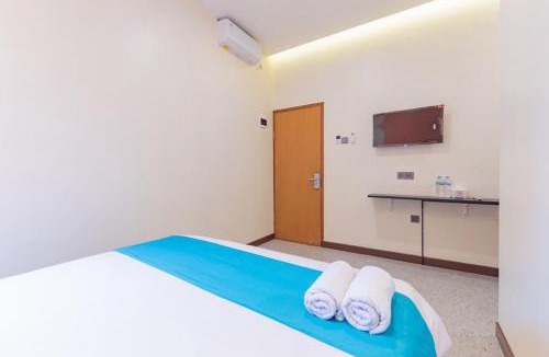 Bogor Tengah Hotel | Sans Hotel Suryakencana Bogor