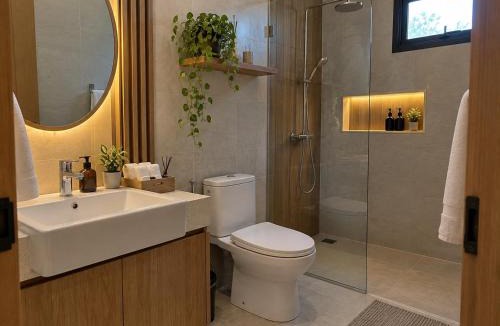 Binjai House | Afirman Utina guest house