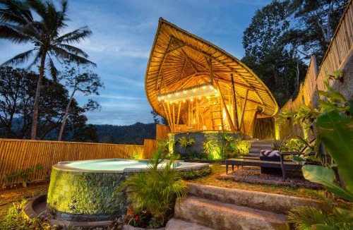 Selat Villa | Villas in Selat, Indonesia