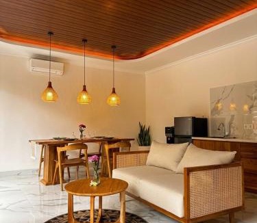 Pengosekan Villa | Palm Ubud Tropical Living