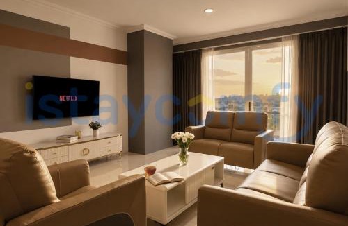 Lubuk Baja Apartment | 3BR Aston Residence 0701 City View