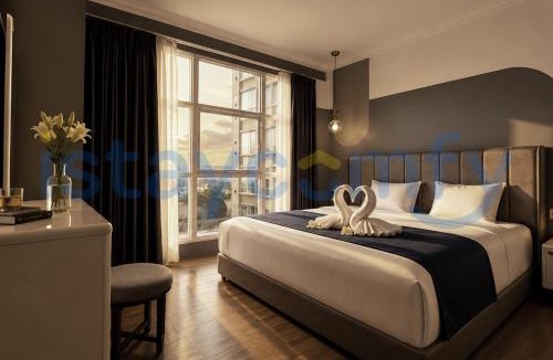 Lubuk Baja Apartment | 3BR Aston Residence 0701 City View